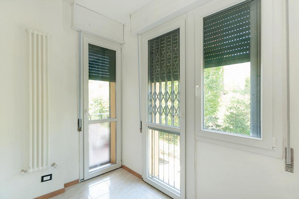 Private Room For Girls Болоня Екстериор снимка