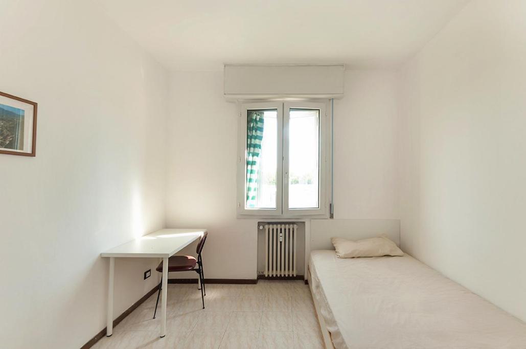 Private Room For Girls Болоня Екстериор снимка