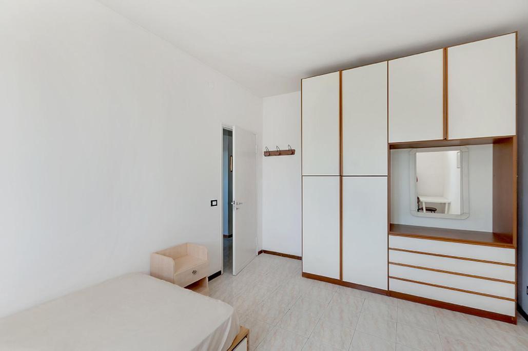 Private Room For Girls Болоня Екстериор снимка